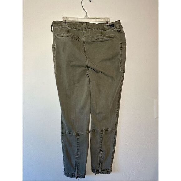 Liverpool women’s green jeans with zippers at ankle and several cute pockets, si - Picture 2 of 9